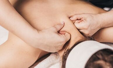 Massage with cervical osteochondrosis