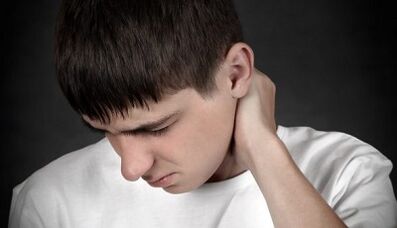 How does cervical osteochondrosis manifest itself in men